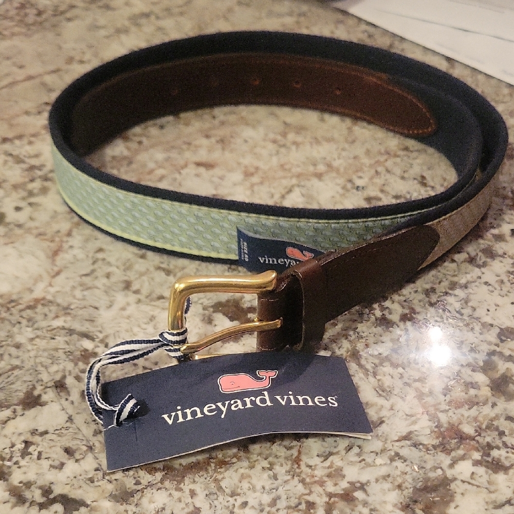Vineyard Vines Green and Brown Whale Men's Belt NWT
